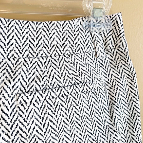 WHBM print shorts dress pockets 5” inseam 00 - Picture 6 of 7